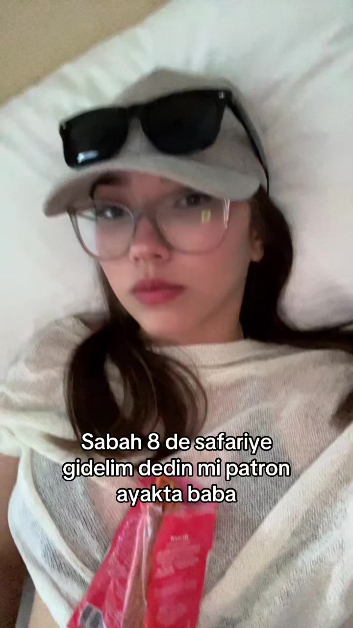@Ayşenur