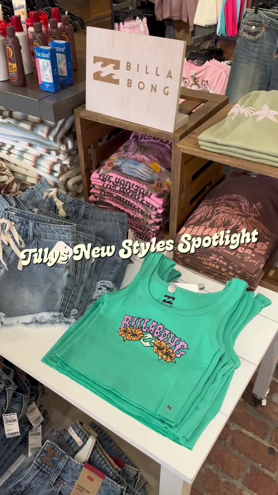 @Tillys