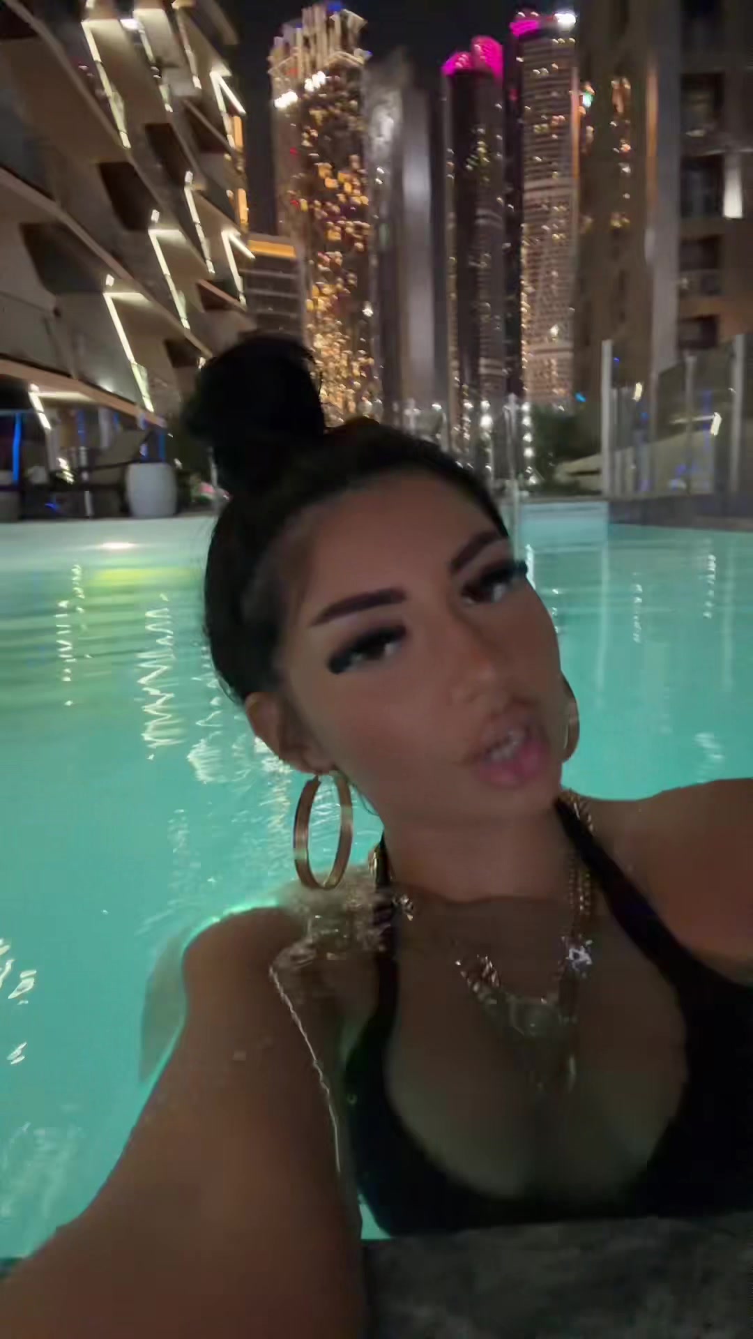 @bibi