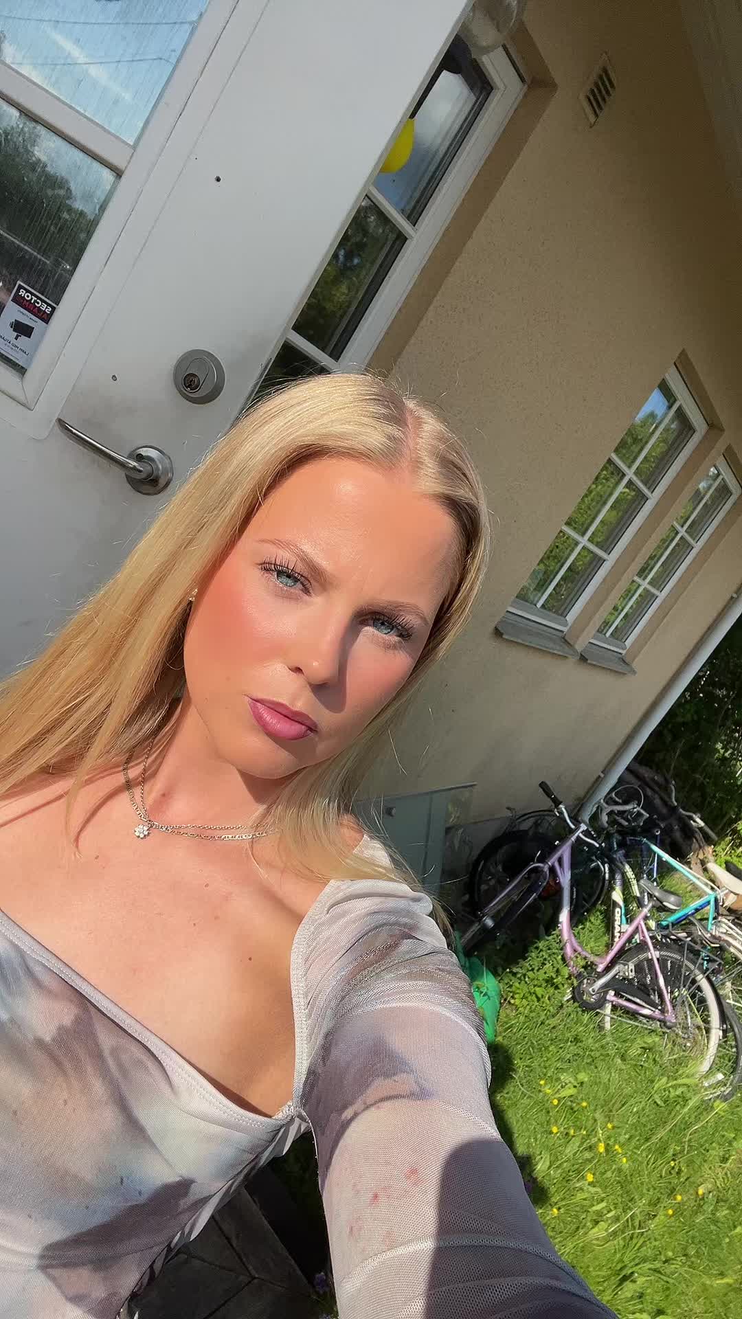 @Bea