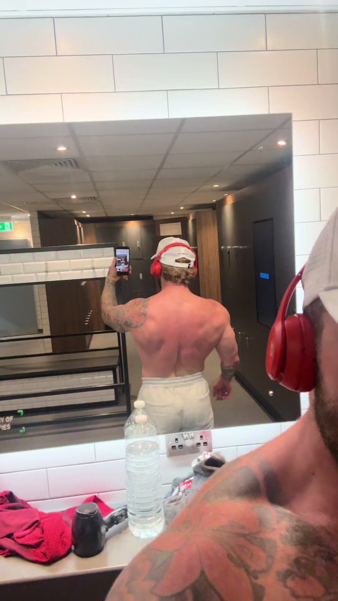@FITNESSWITHCHRIS
