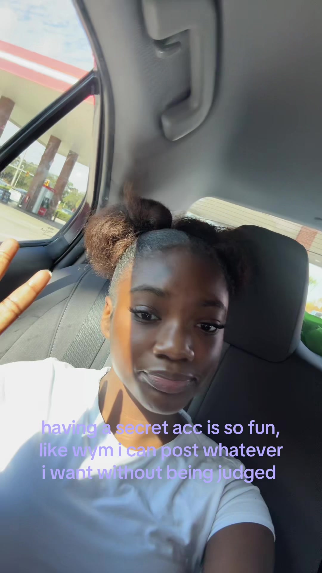 @🫶🏾