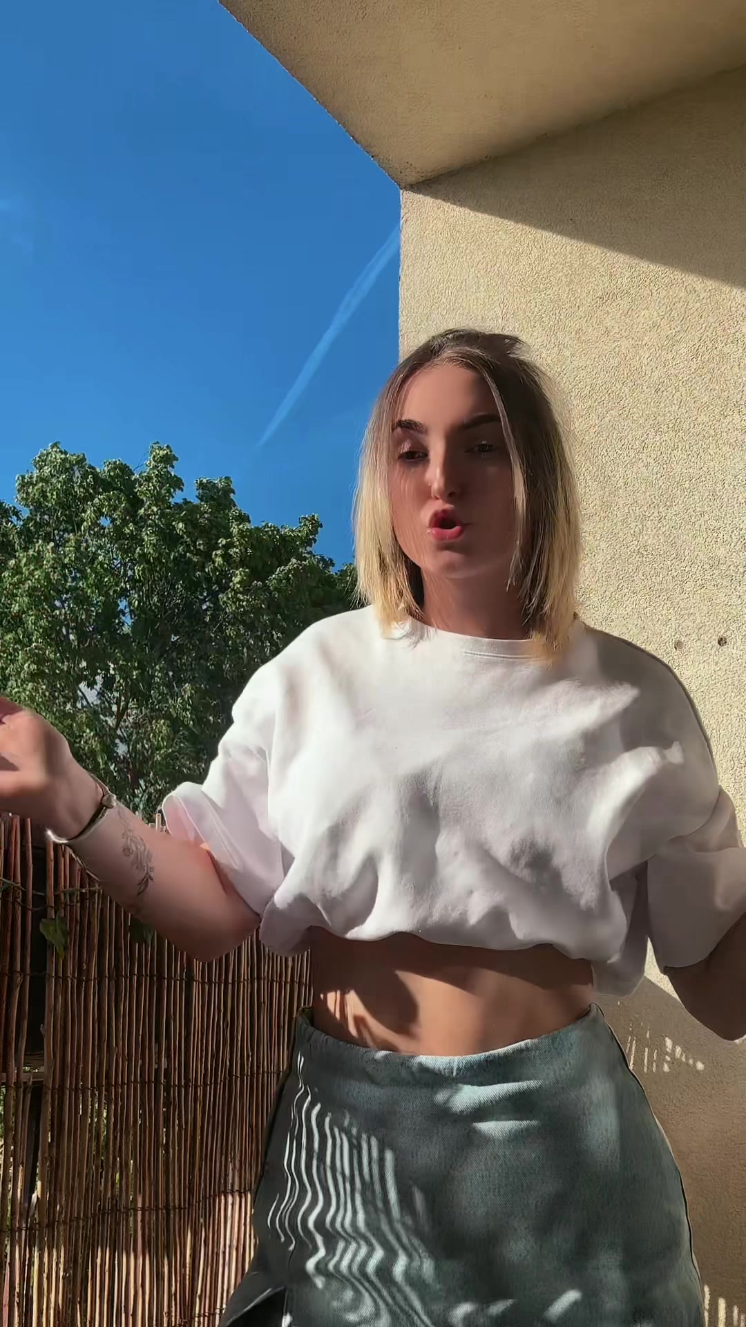 @Nikaa_