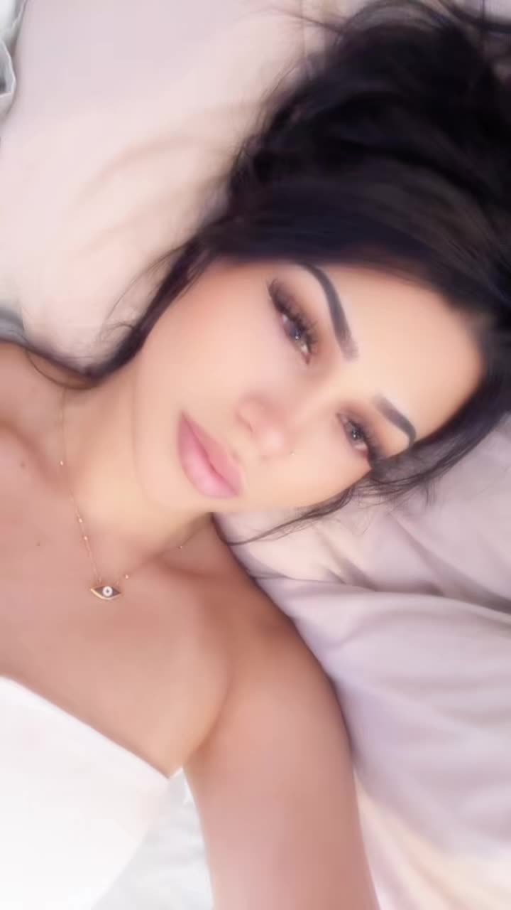 @livelaughbreakhearts
