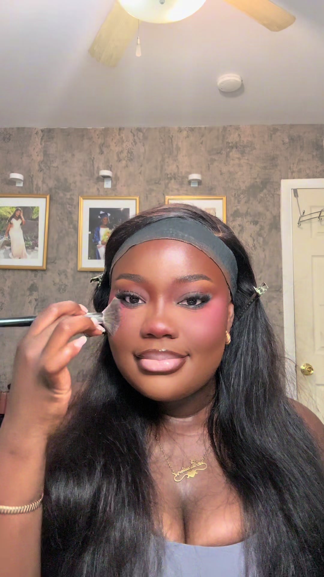 @PasBeautyGlam/Travel MUA