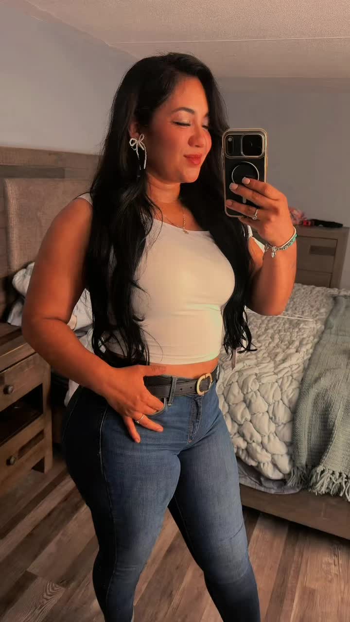 @Adriana Lucero 🌷