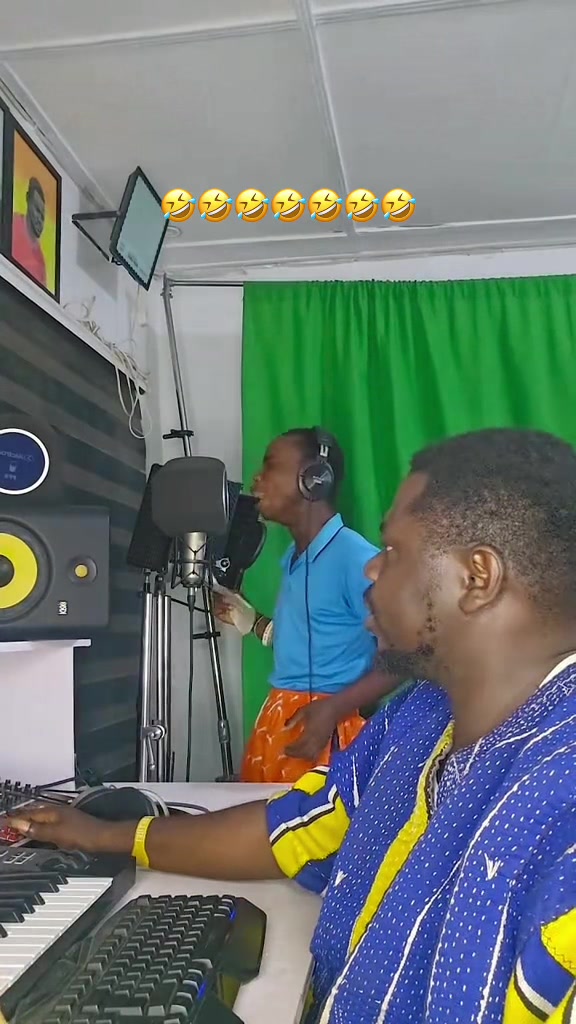 @HONEY BOY GH