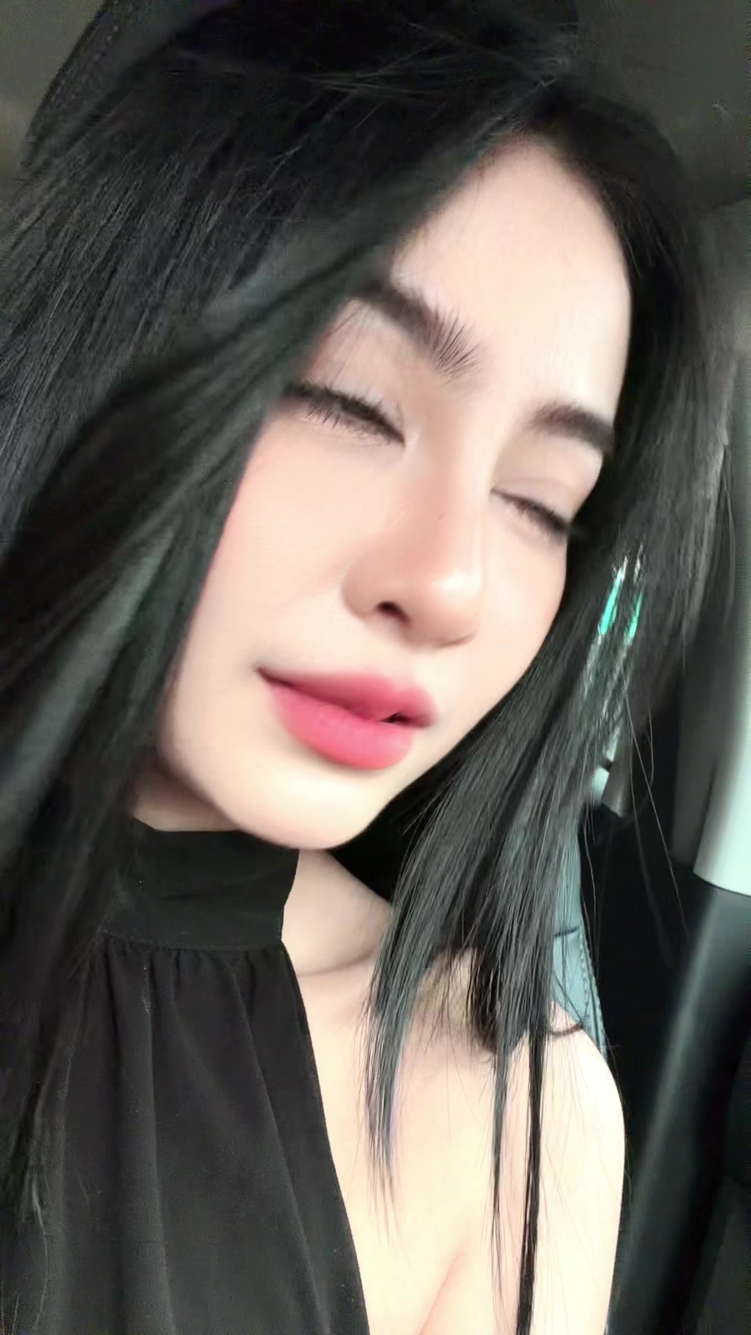 @T.