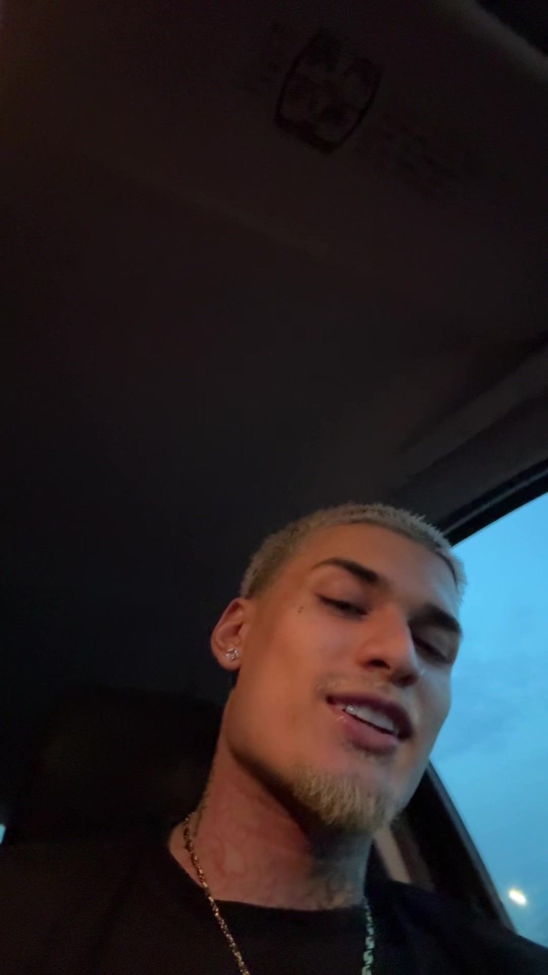 @🥀