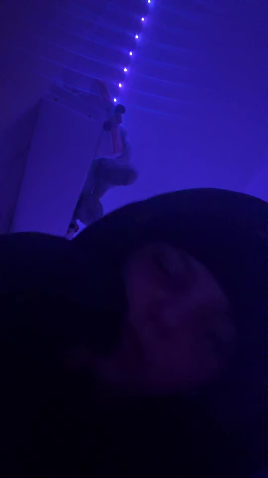 @(⊃。•́‿•̀。)⊃
