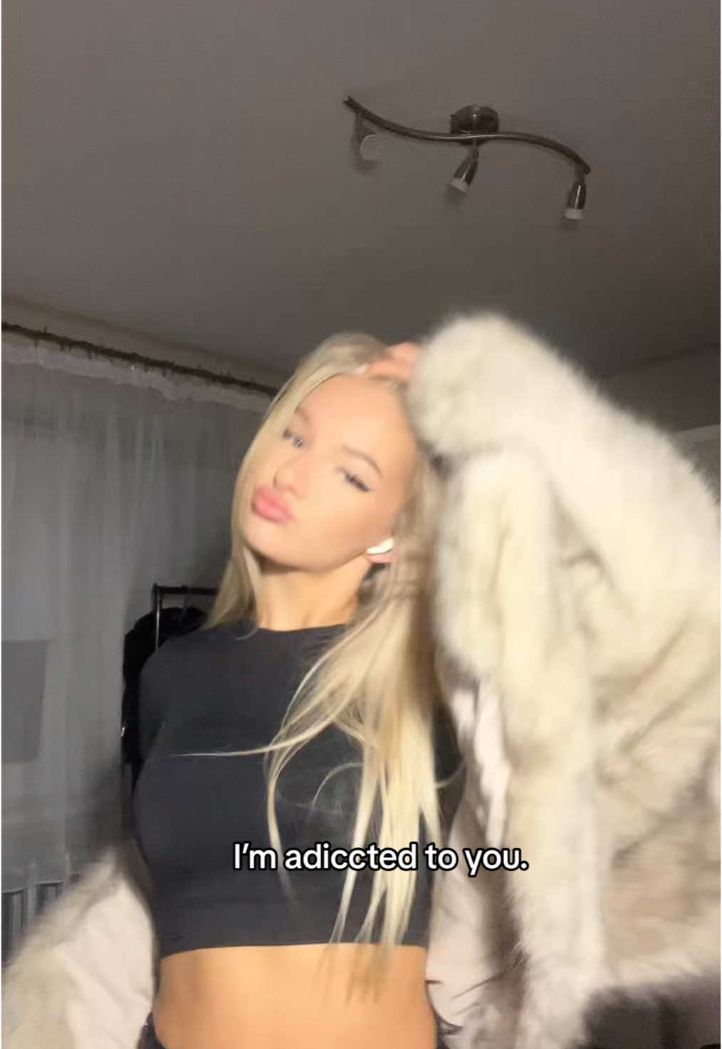 @wixoria_