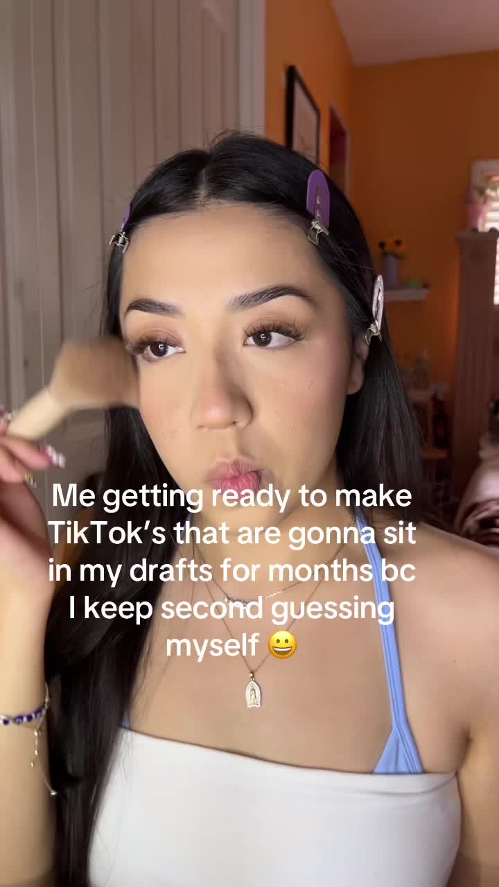 @Adriana 🌻