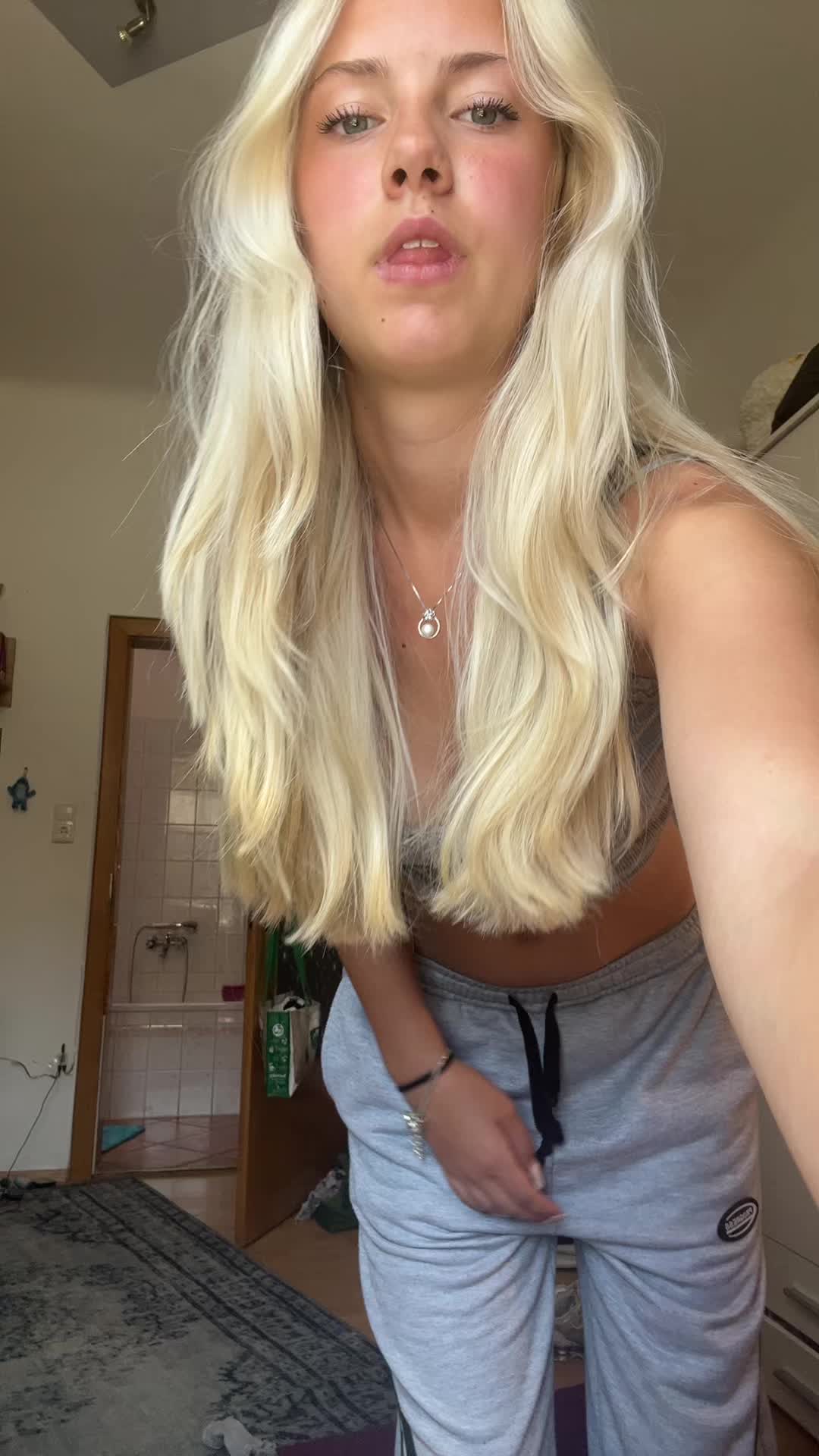 @ꨄ