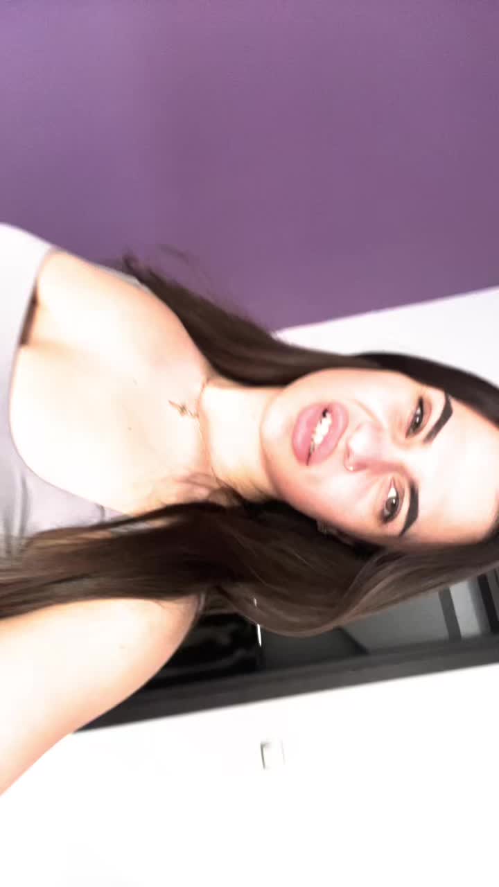 @Donika Purrini