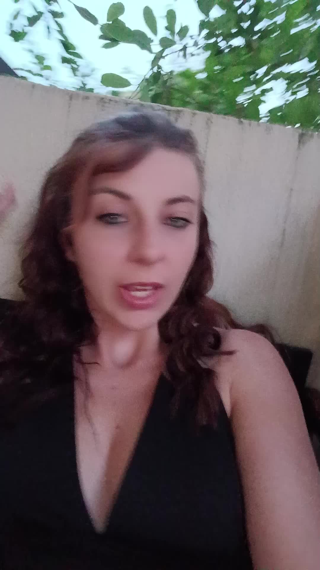 @emybrm