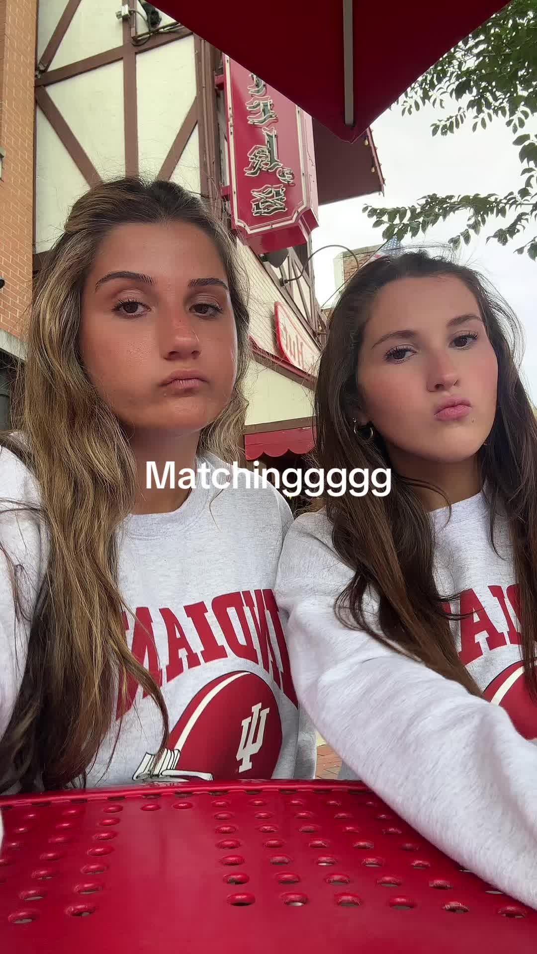 @julessalbanese
