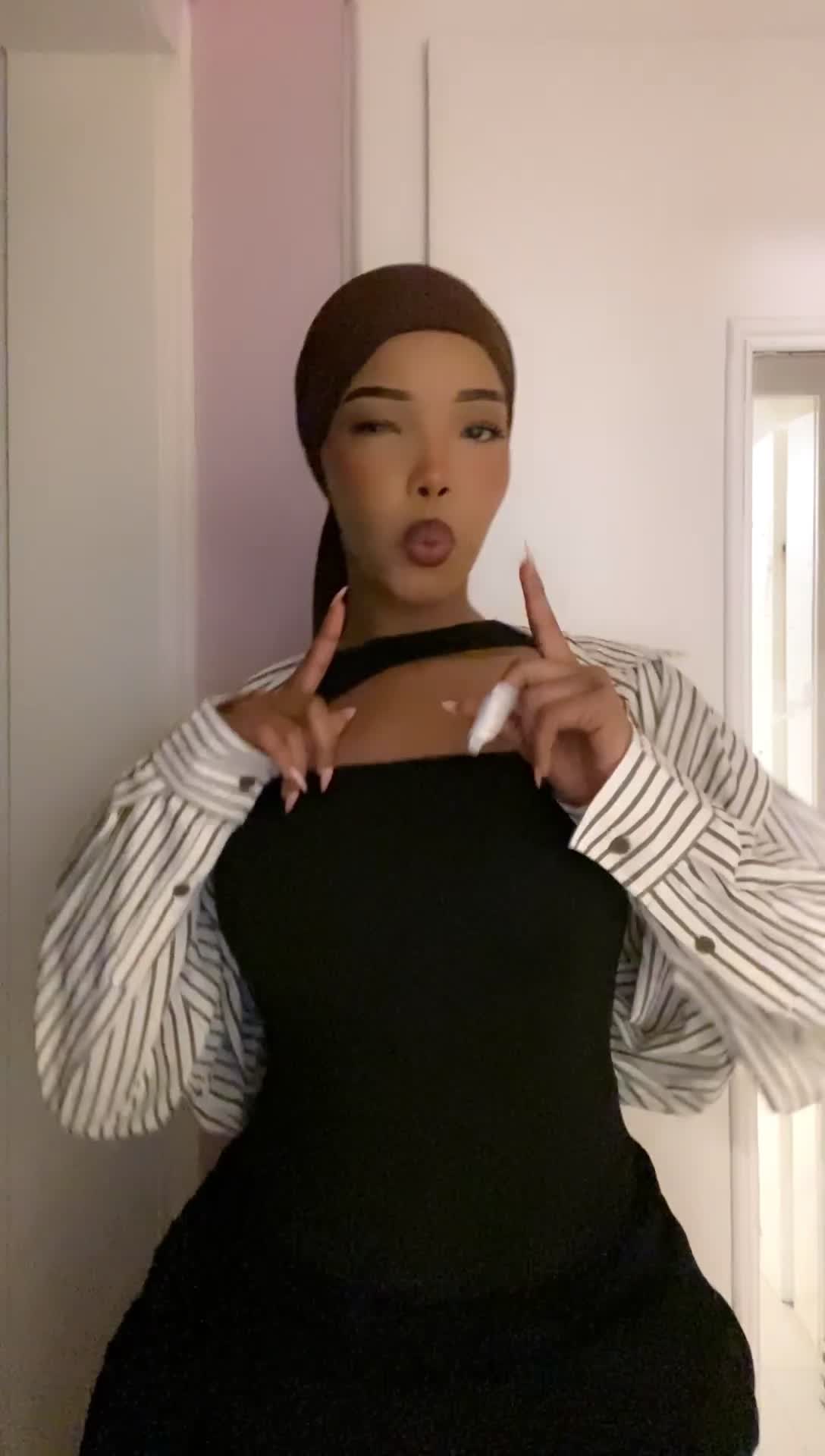 @macawisleygirl_🇸🇧
