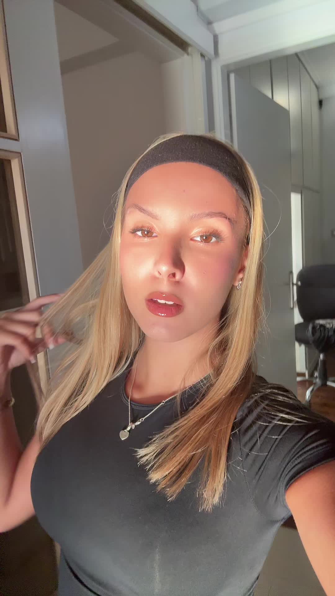 @𝓪𝓷𝓭𝓻𝓸𝓶𝓪𝔁𝓲