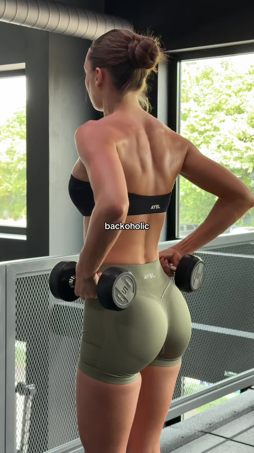 @Vic ⋆⭒˚.⋆
