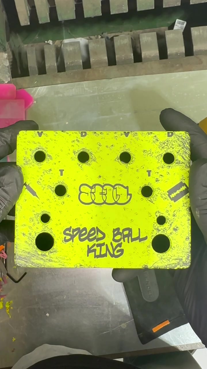 @Selltronics