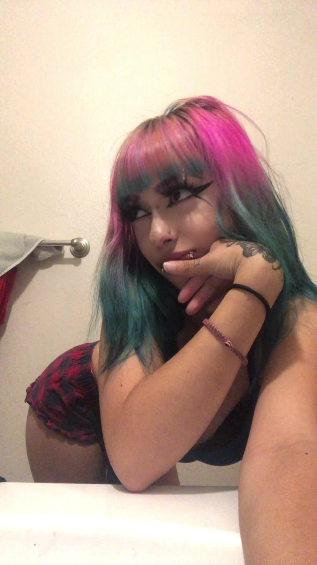 @Jessalyn