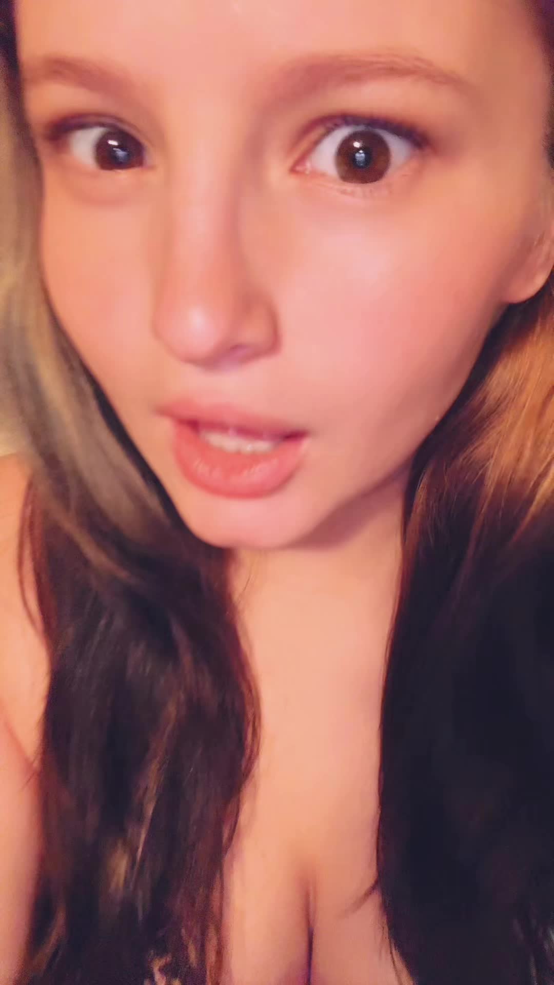 @HannahLovelyTV