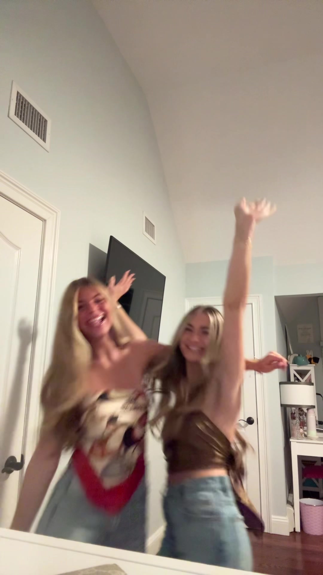@SammyKobel