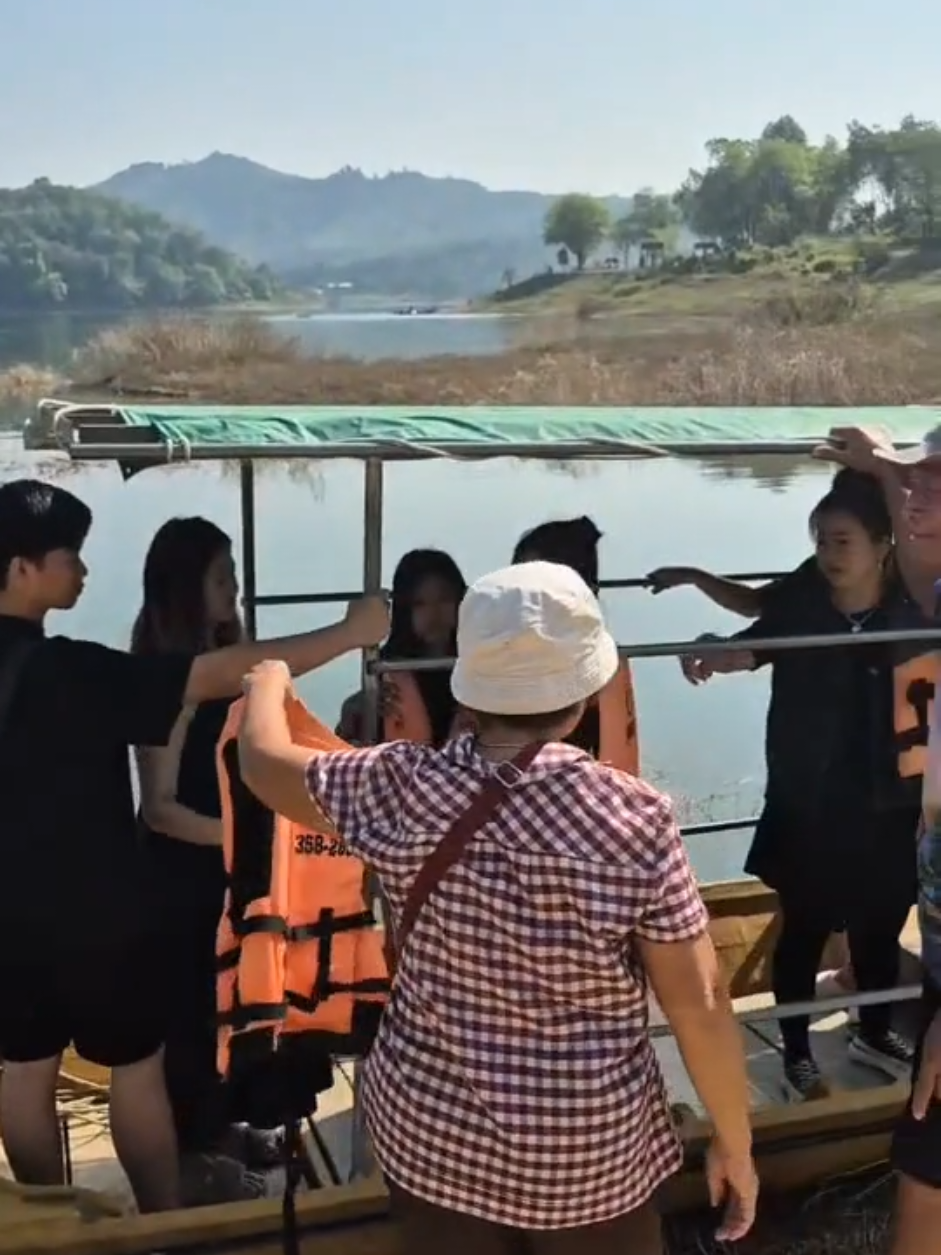 @TUKTUK TOUR SERVICE IN BETONG