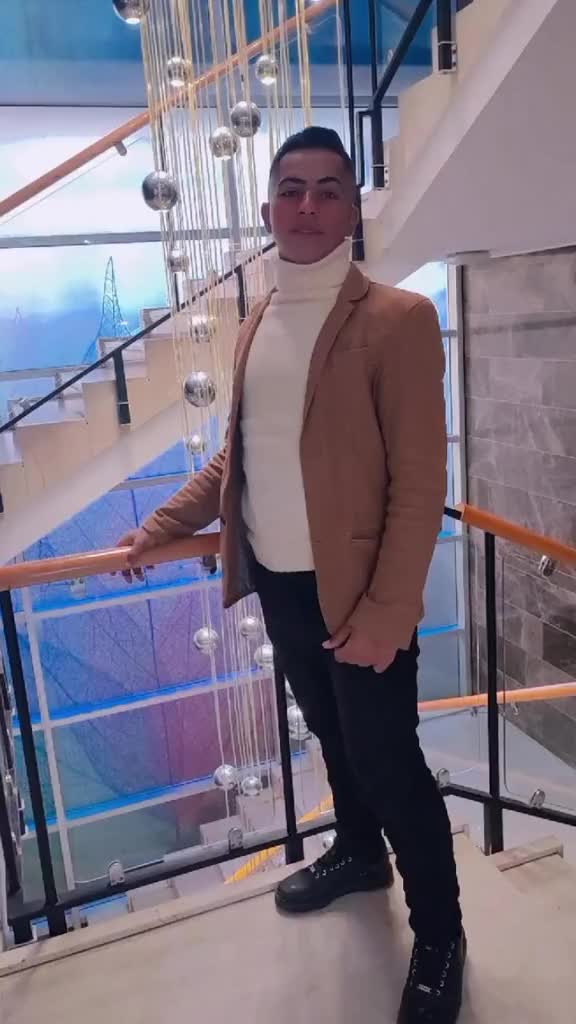 @الله يجمعني بعائلتي