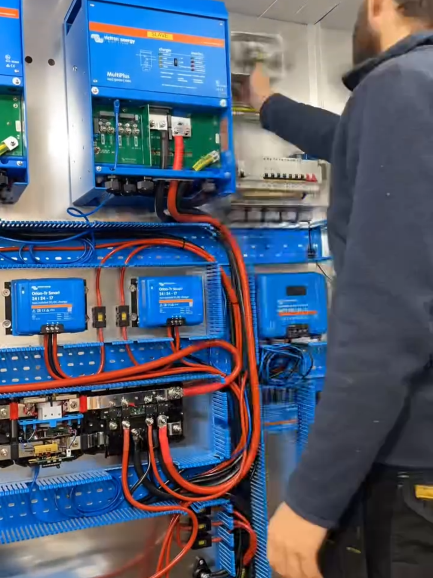 @Tiny Build Electrics