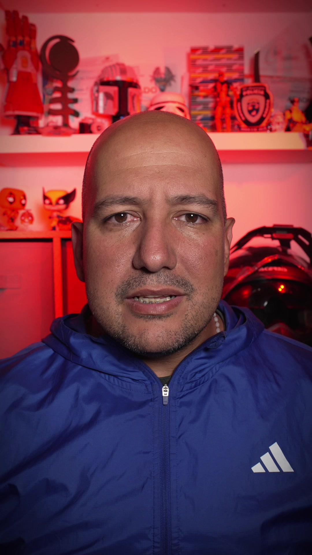 @Román Camacho