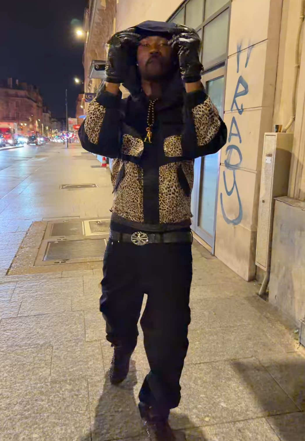 @Riq🦇