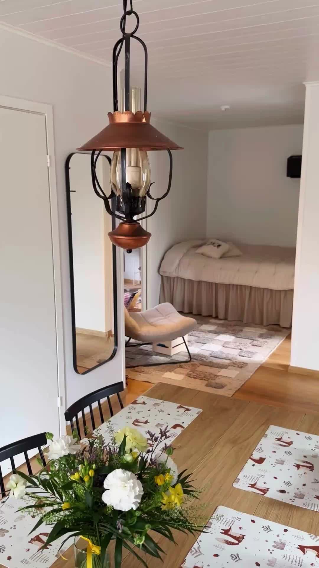 @Kolmiokuudelle