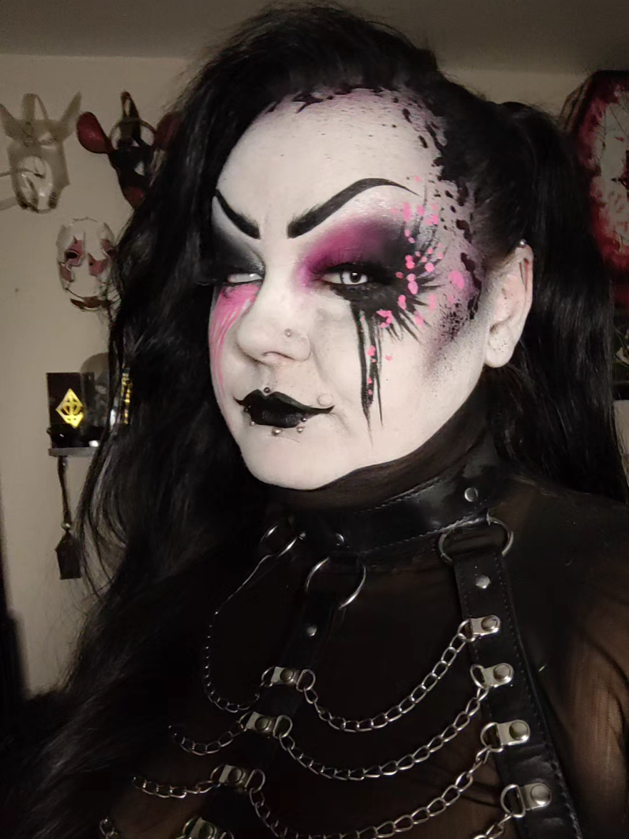 @Michaela_Shadow