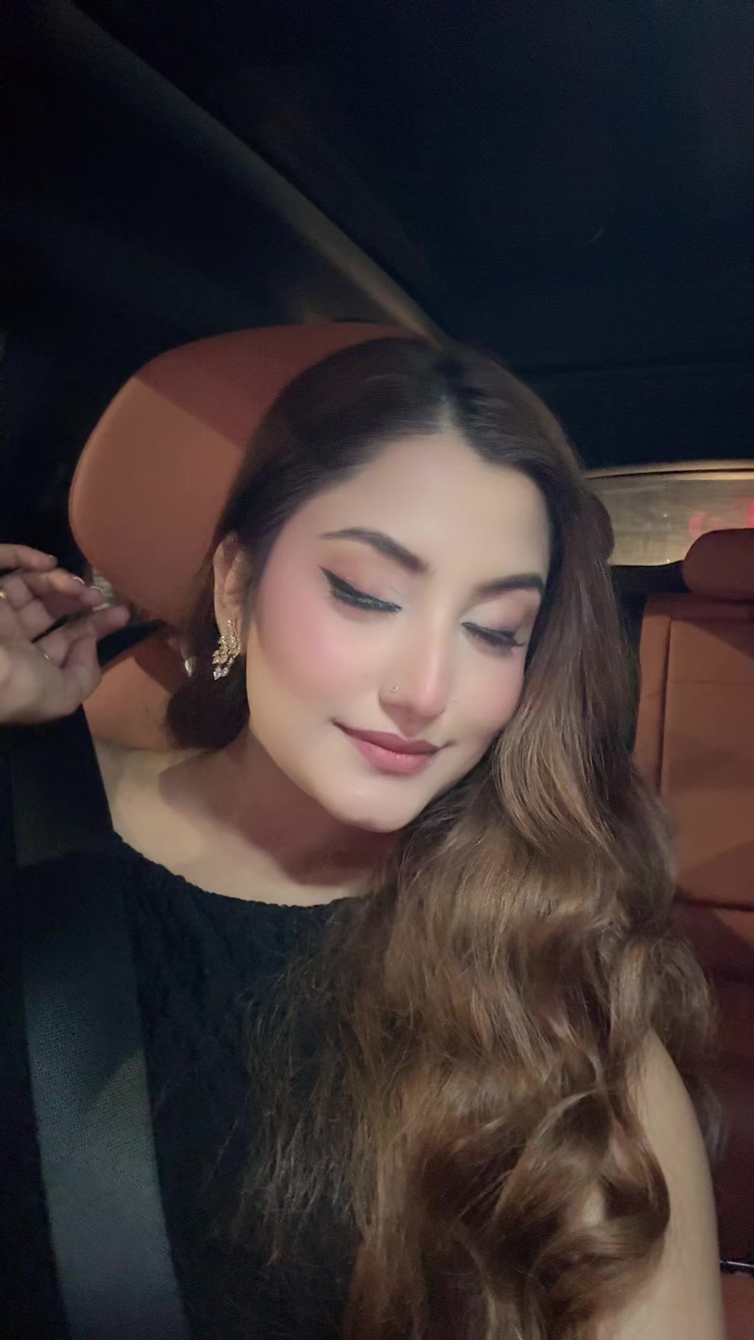 @Aaliya🍒🦢