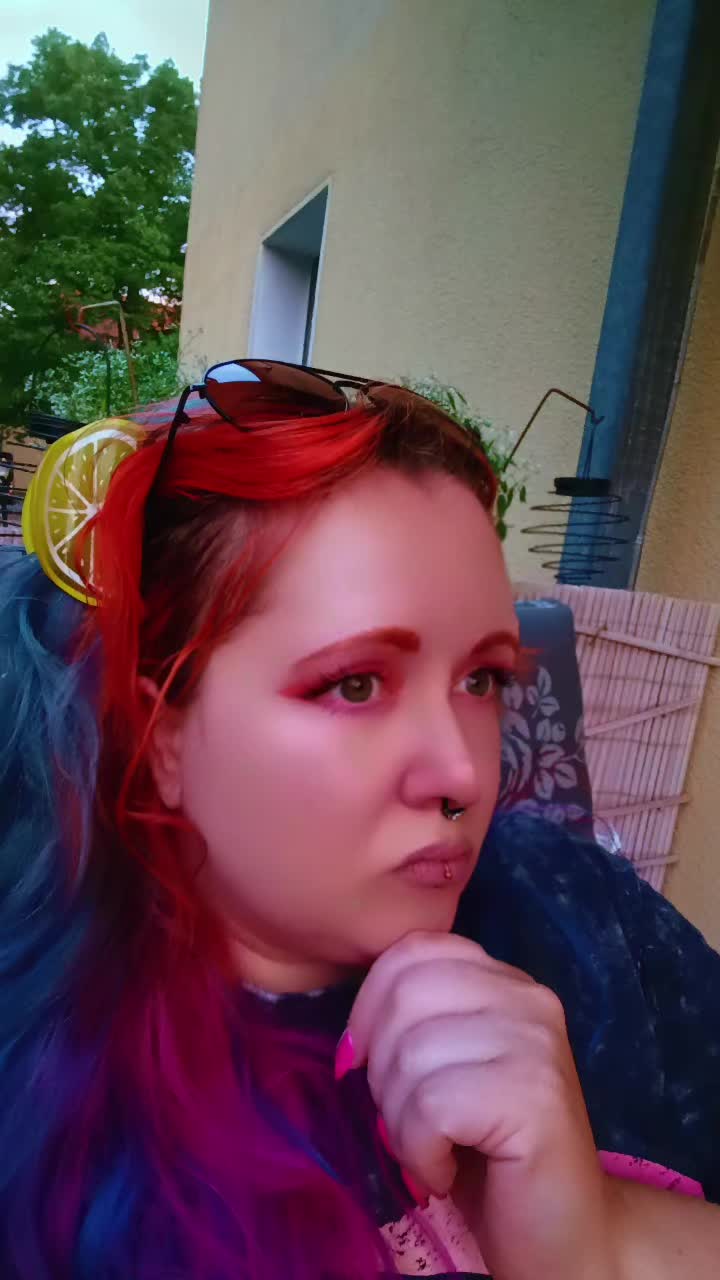 @Rainbowshit13🌺