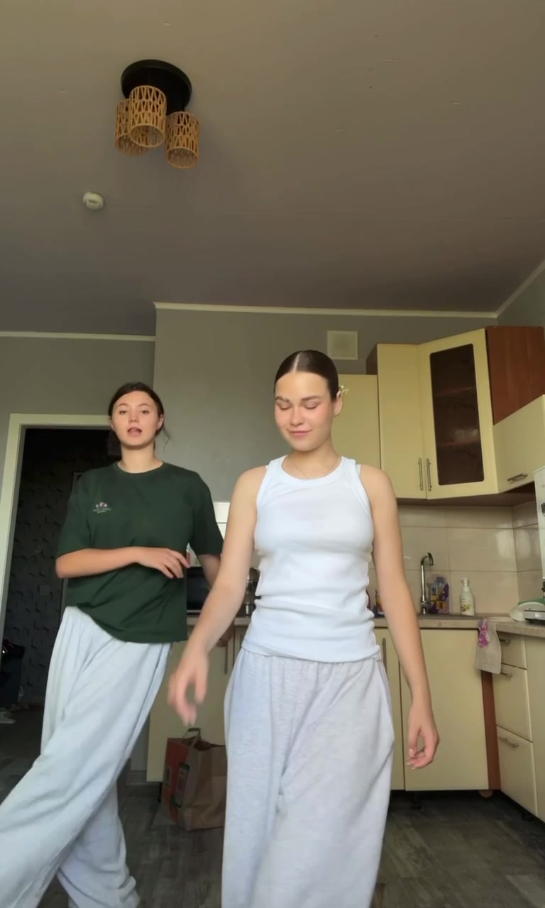 @polina_cherevvko