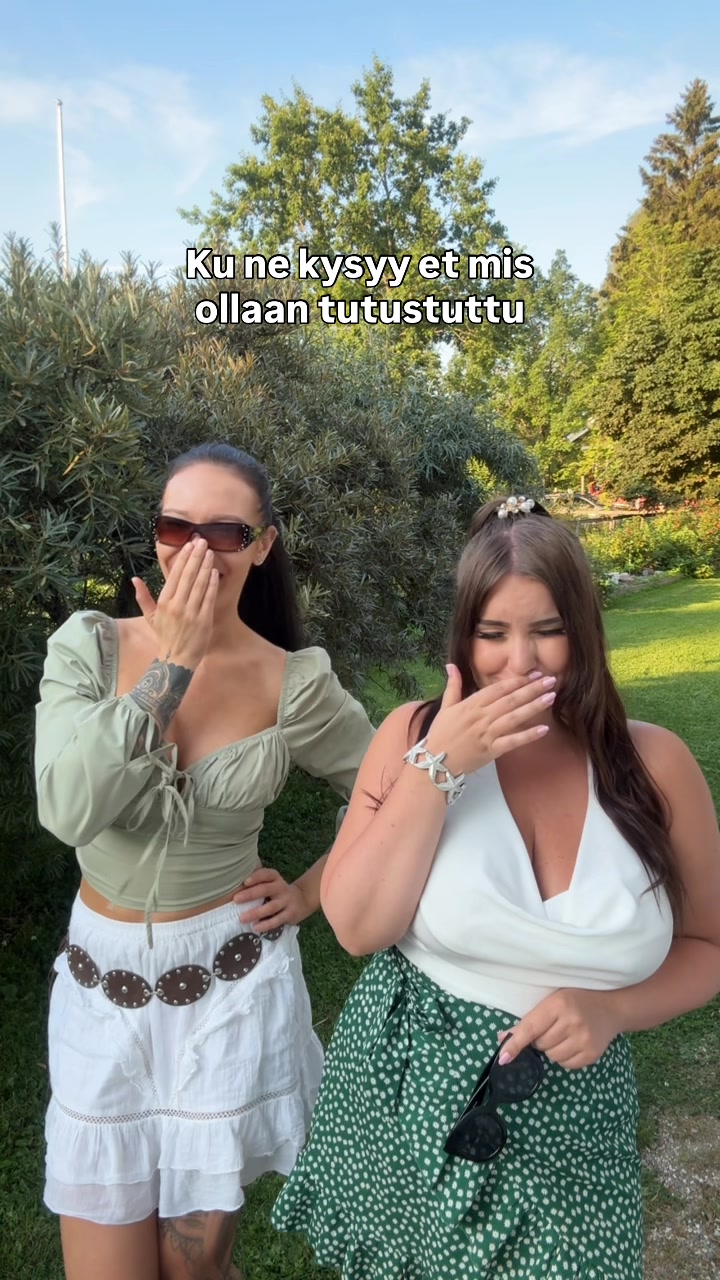 @alexinaelisa