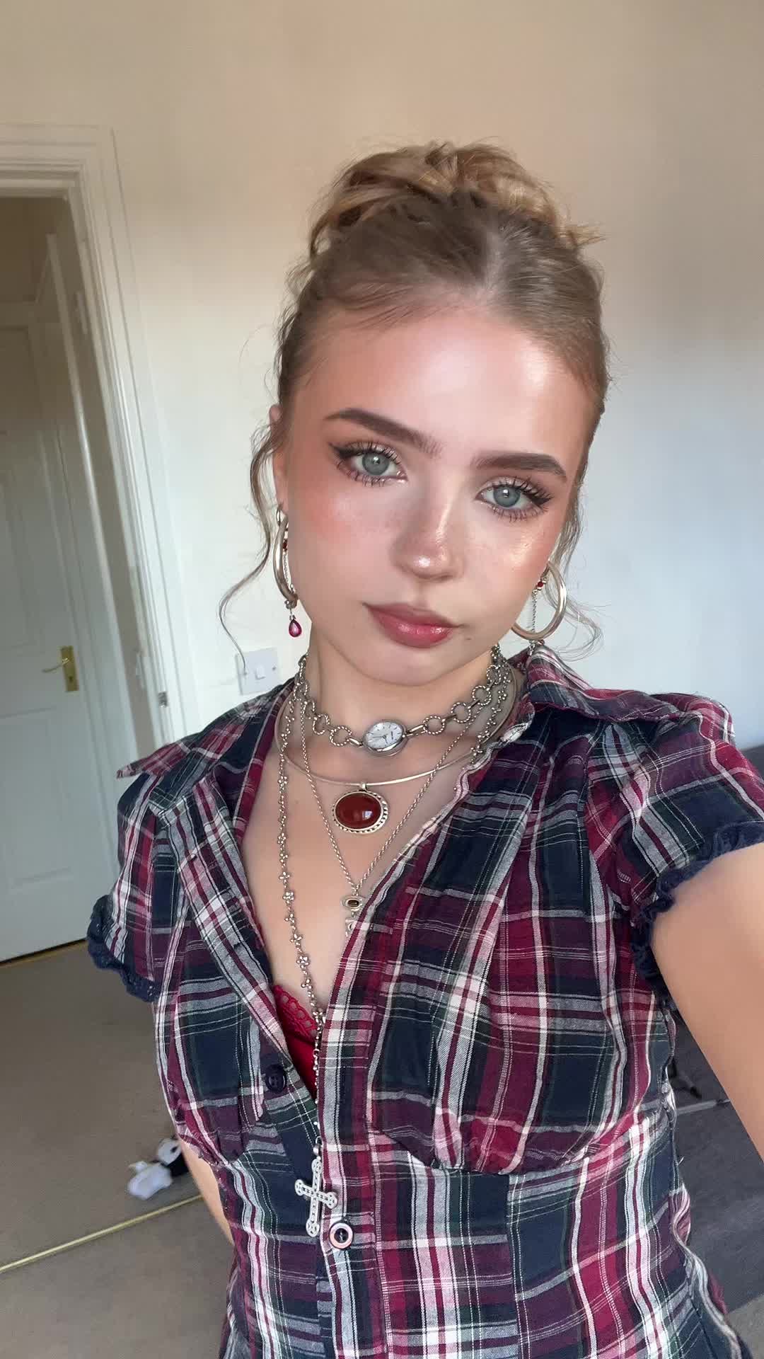 @⋆˚࿔ darcie 𝜗𝜚˚⋆