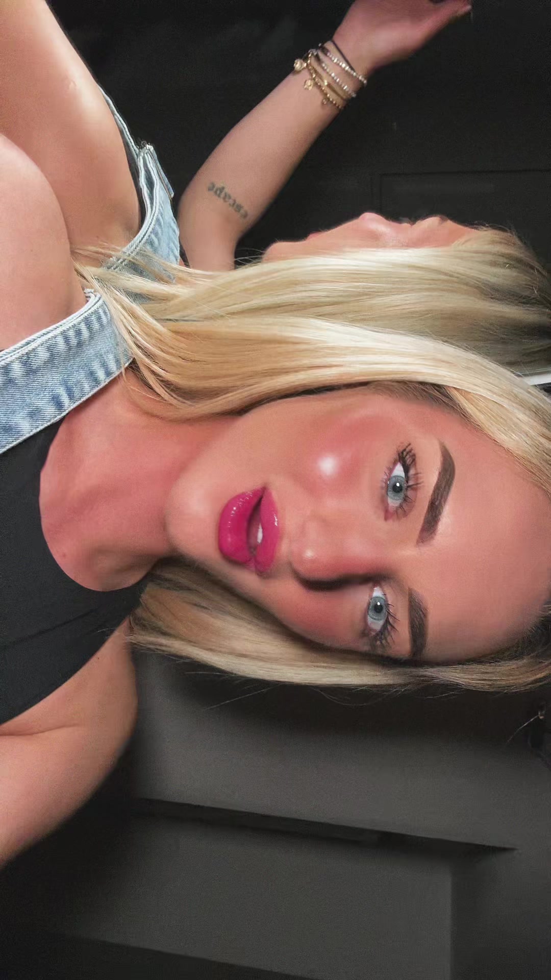 @Elza.Kosturi 👑