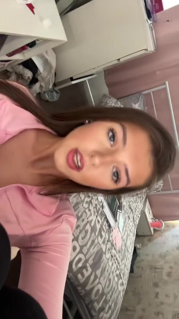 @freyahowlett