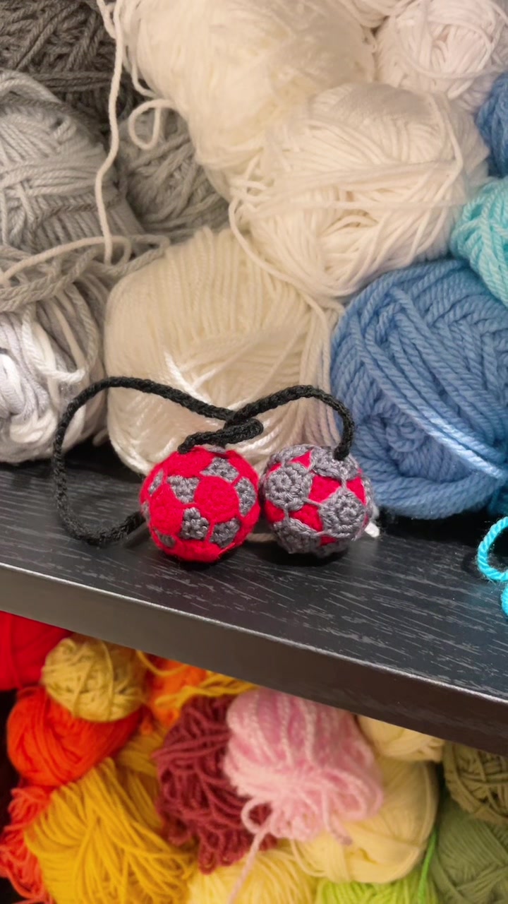@Crown Crochet