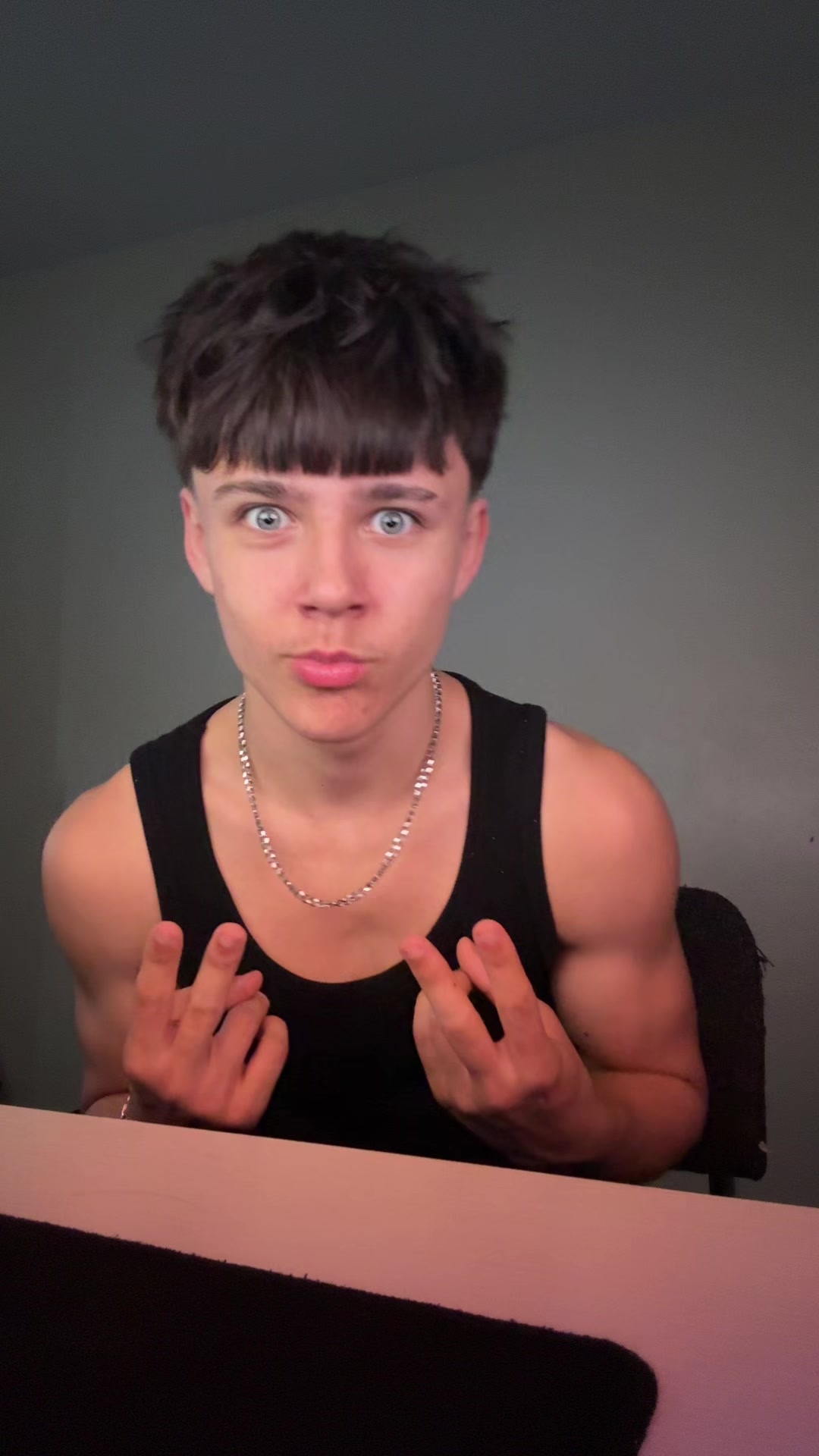 @richyidk
