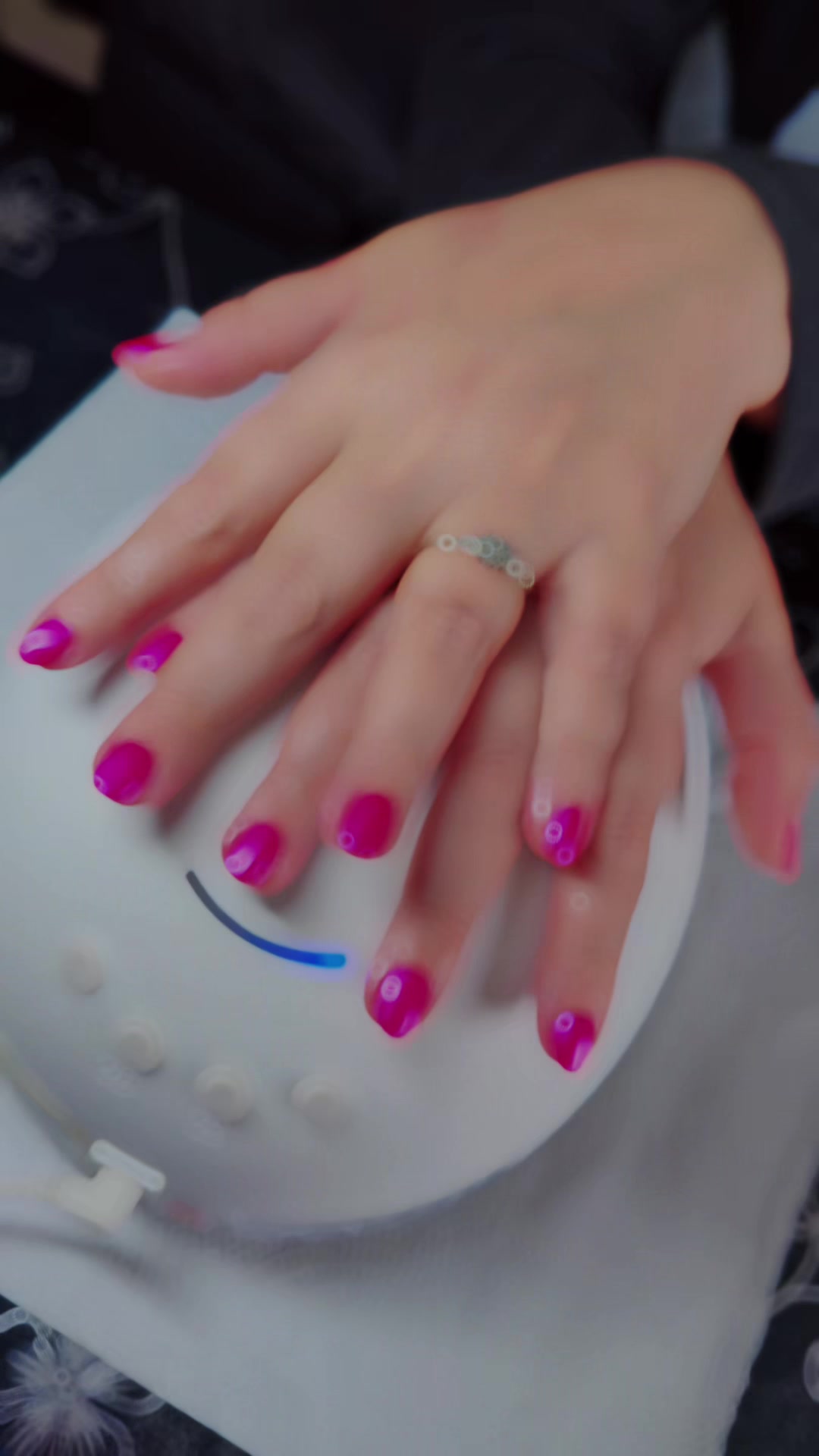 @Glow with me 💅
