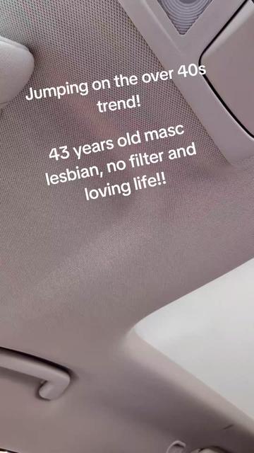 @Lauren 🏳️🌈