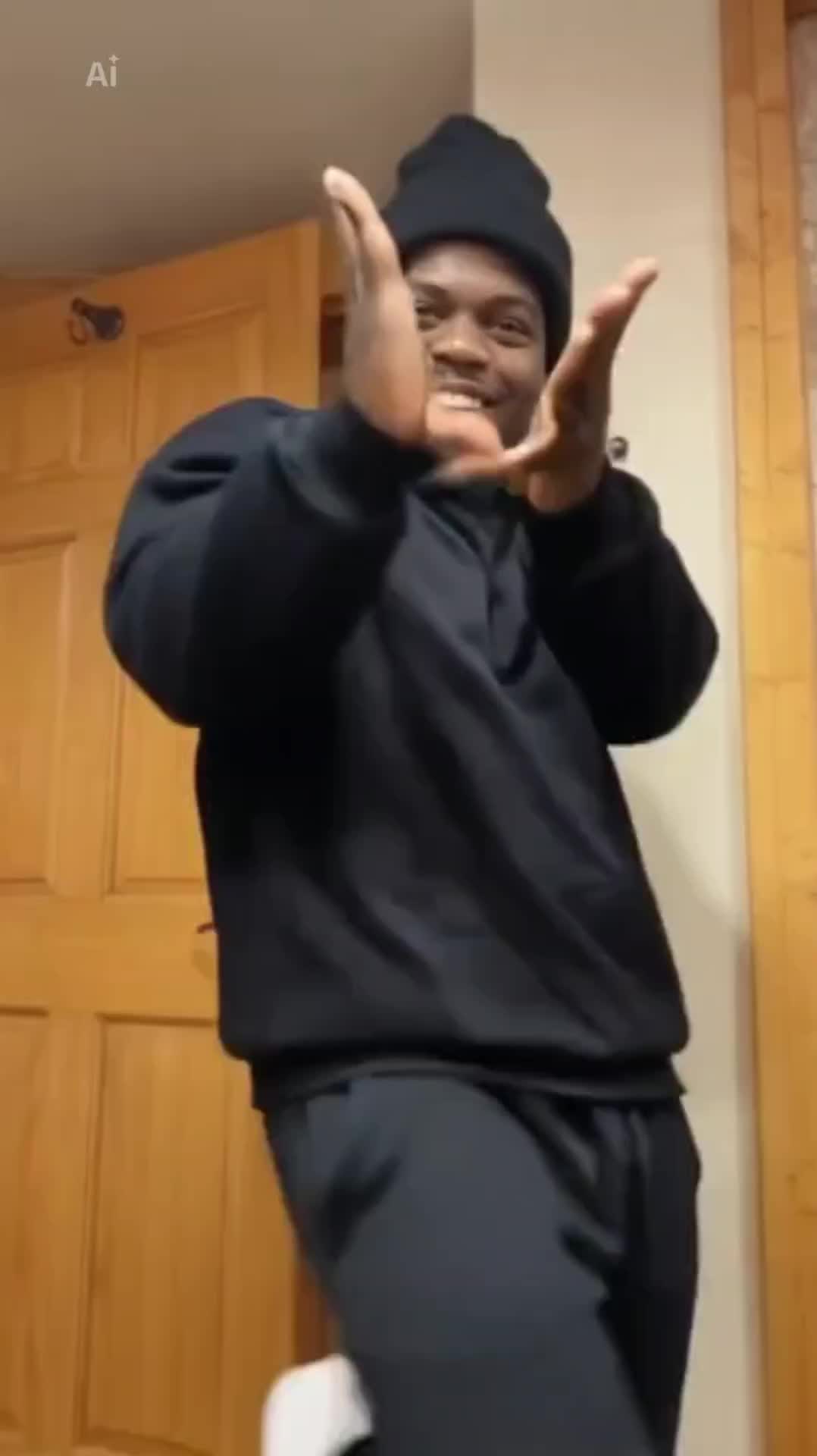@Vibewithdee