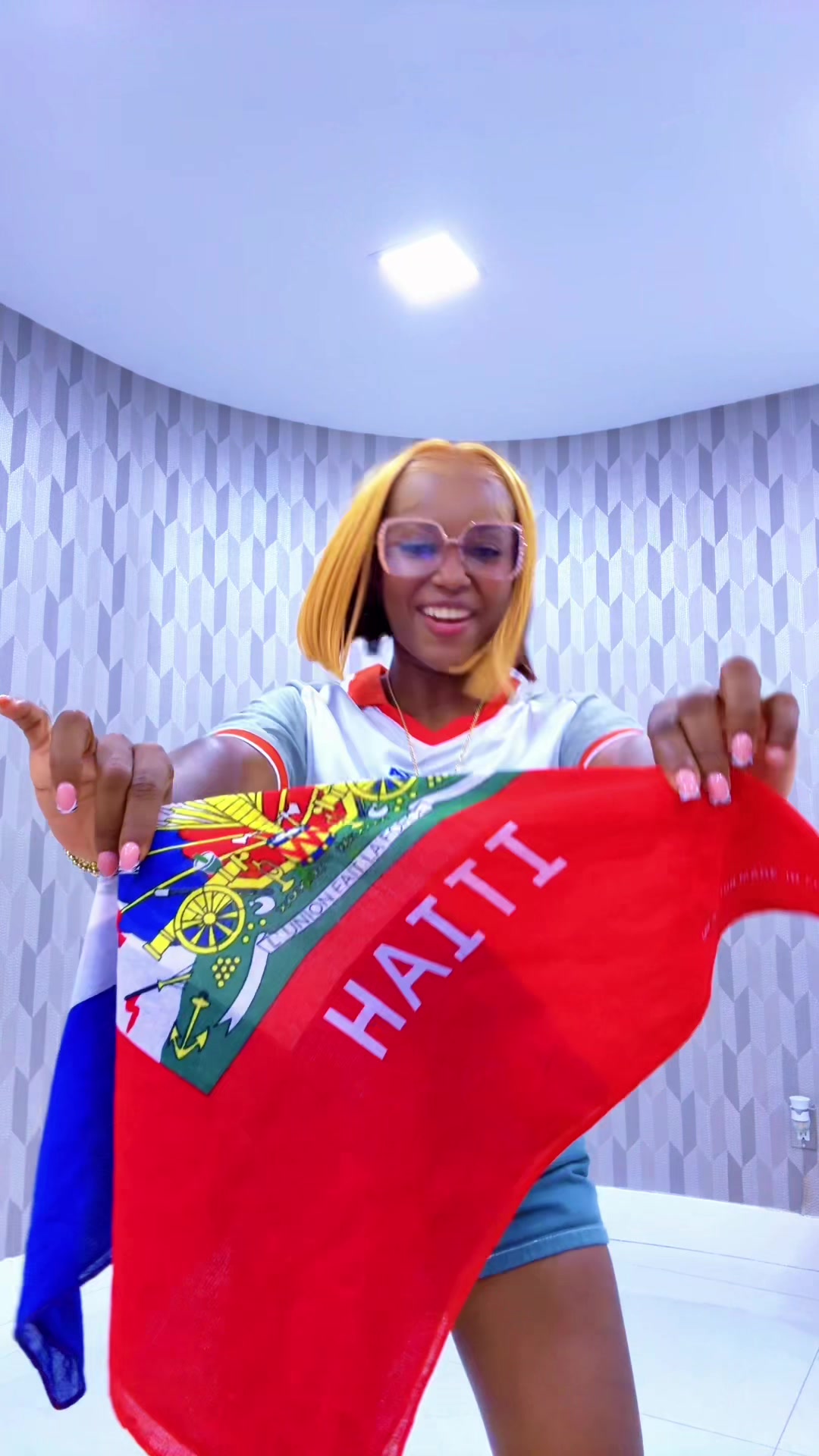 @LaGa&euml;lle LaGrandeur 🏆