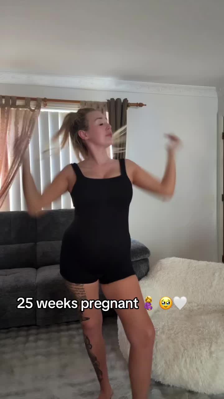 @ℤ𝕠𝕖ℂ𝕙𝕒𝕣𝕝𝕠𝕥𝕥𝕖🦋🤍