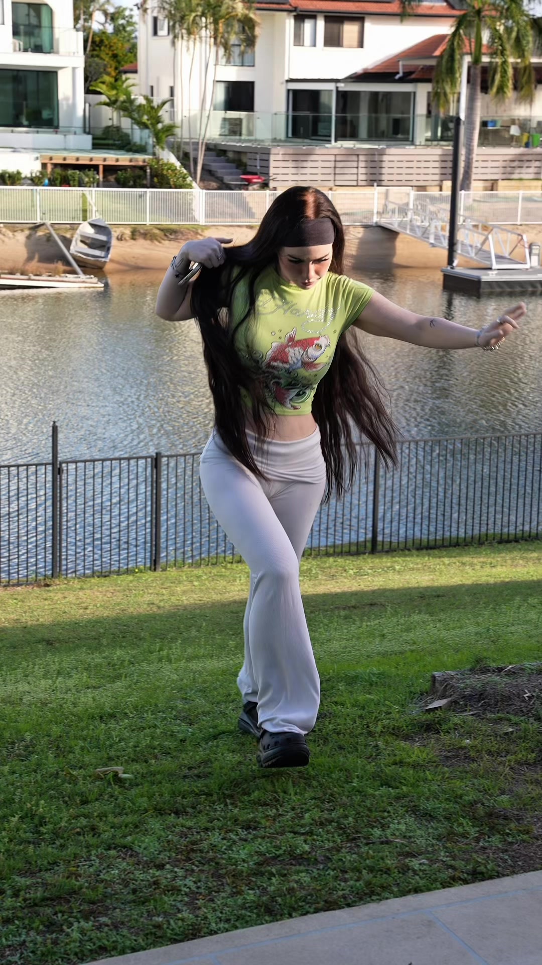 @lara walks