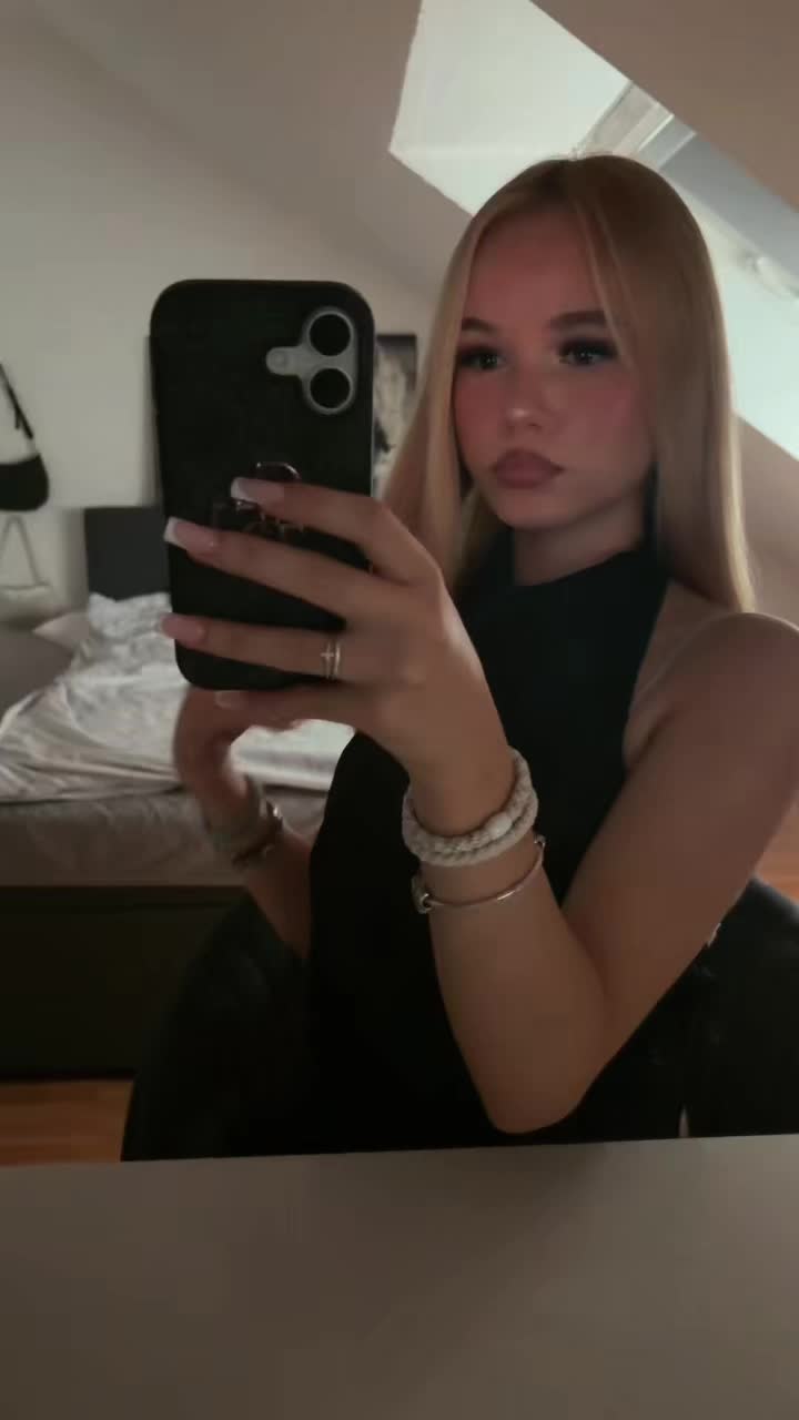 @𝐋𝐀𝐑𝐀🪽